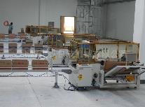 *包裝輸送機(jī)*讓工人輕松工作！